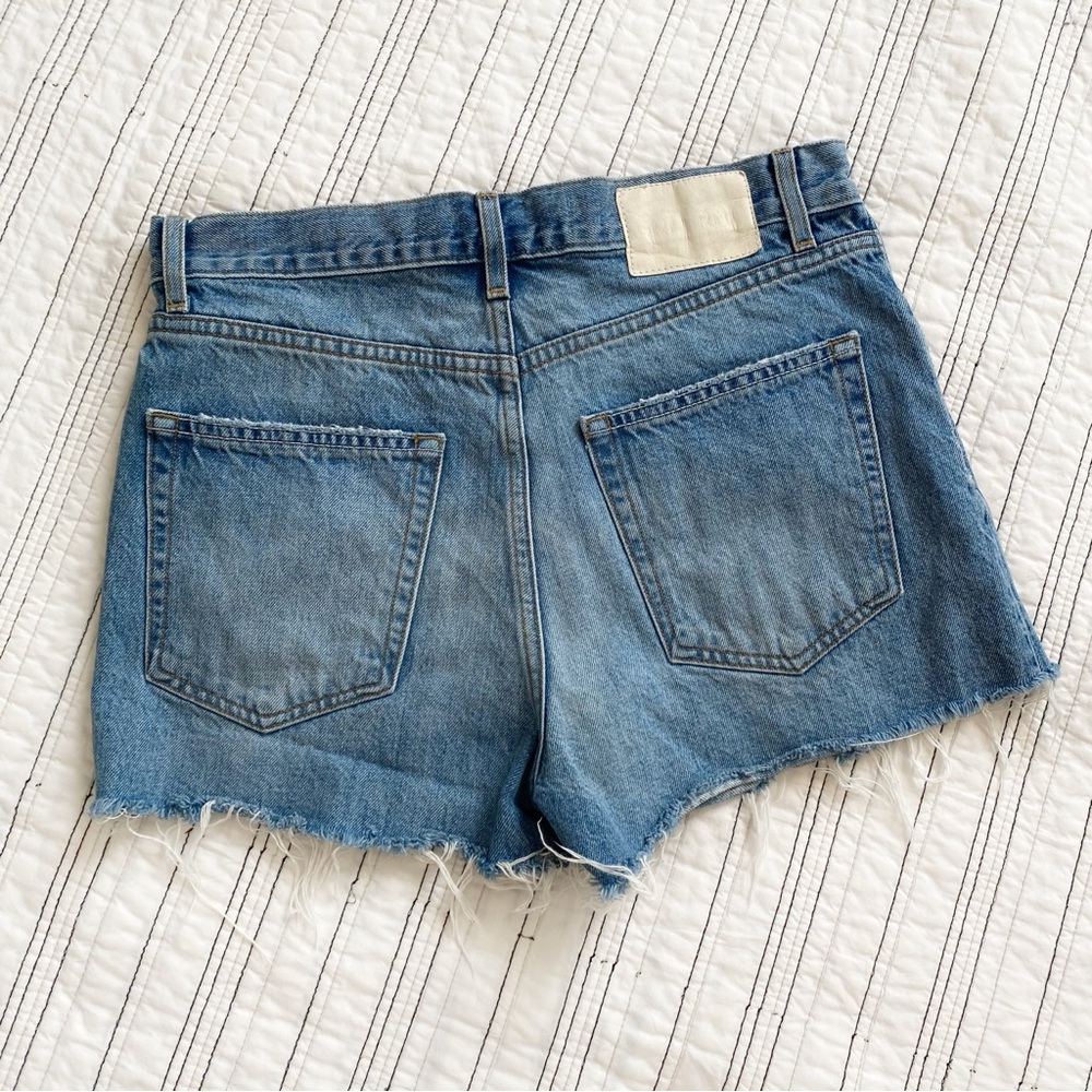 GRLFRND Hayden Low Rise Boyfriend Short Button Fly Emerald Bay Blue size 26 - Picture 9 of 10